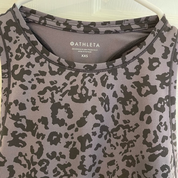 Athleta workout crop top - Picture 2 of 4